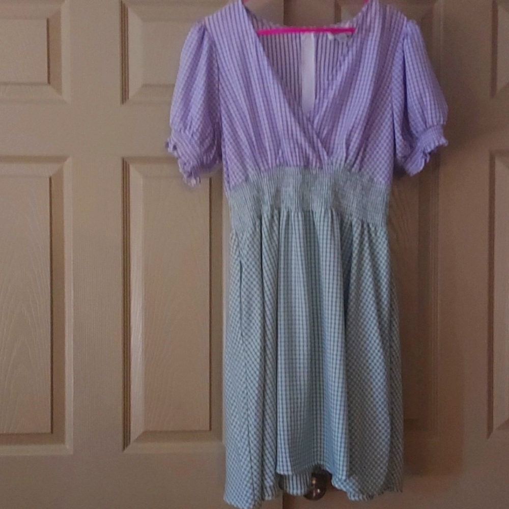 Checkered print dress like new
